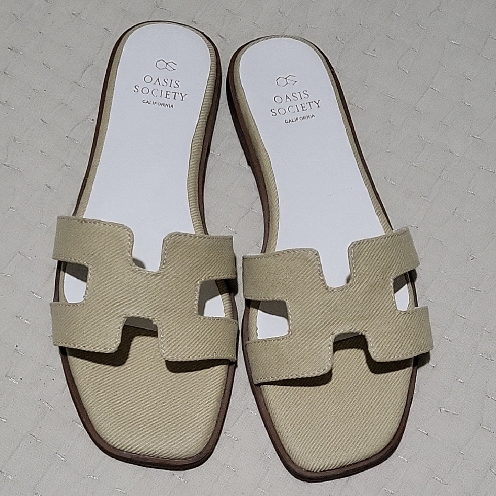 Oasis Society Tan Slide Sandals with H-Cutout Design Womens Size 9